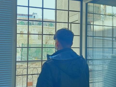 cover del rapporto di Save the Children e del Consiglio Greco per i Rifugiati Senza documenti, non c’è vita